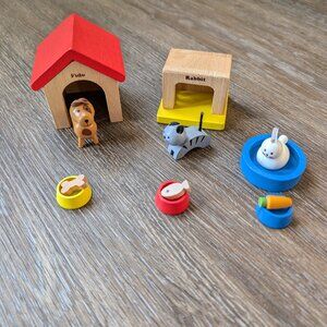 Family Pets Wooden Dollhouse Animal Set by Hape